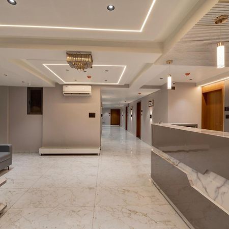 Hotel Shrimad Villa Ґандінаґар Екстер'єр фото